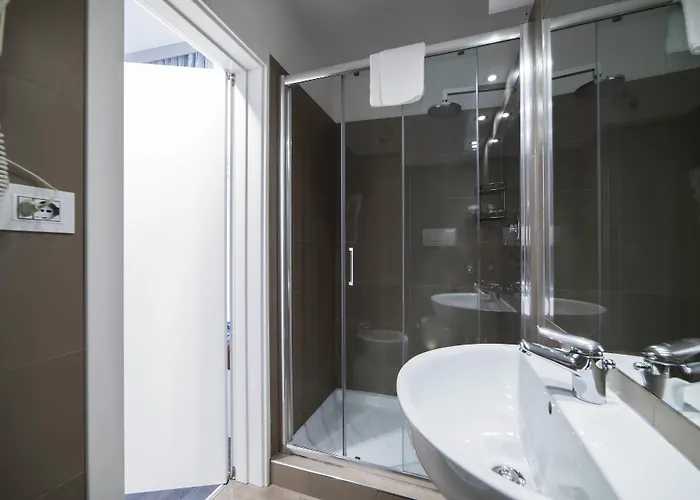 蒙特斯特拉酒店 萨莱诺