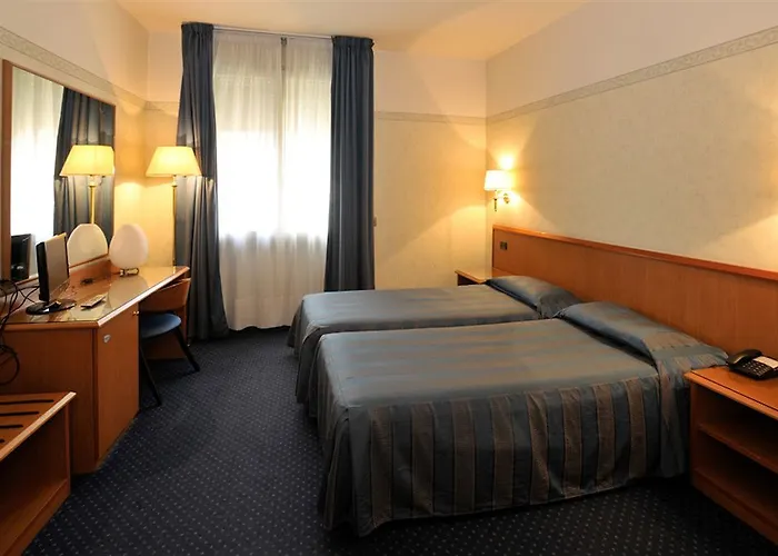 蒙特斯特拉酒店 4*