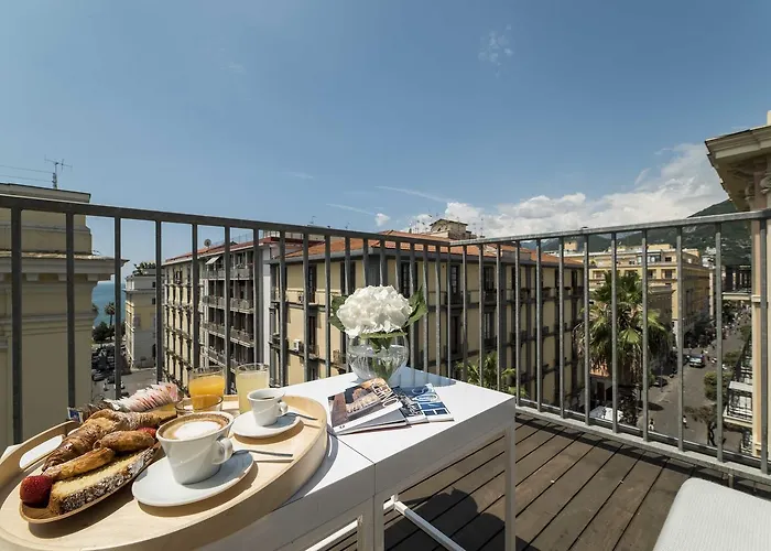 蒙特斯特拉酒店 4*