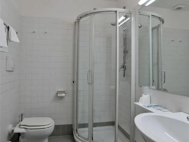 蒙特斯特拉酒店 萨莱诺